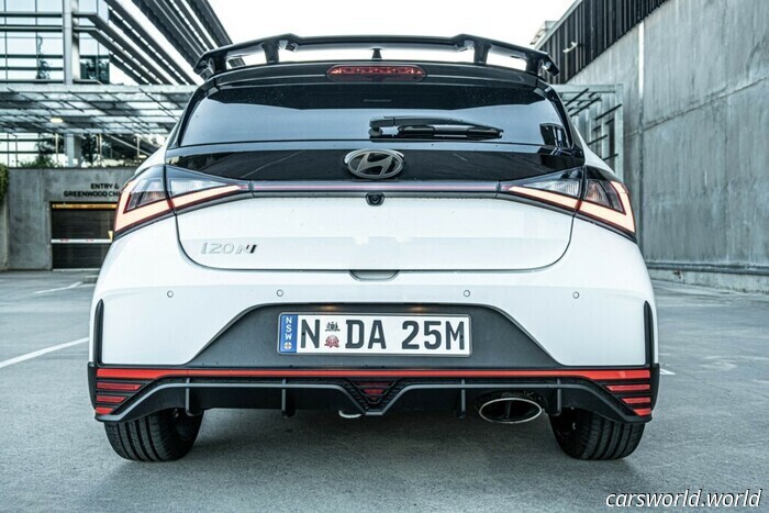 Condujimos El Último i20 N De Hyundai Y Es La Escotilla Caliente Que Desearás Haber Comprado | Carscoops